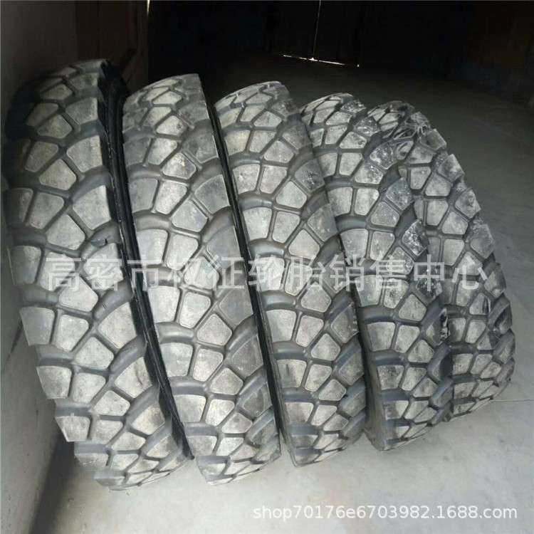 现货供应华鲁牌工程机械轮胎 13.00R25宽体车轮胎1300R25