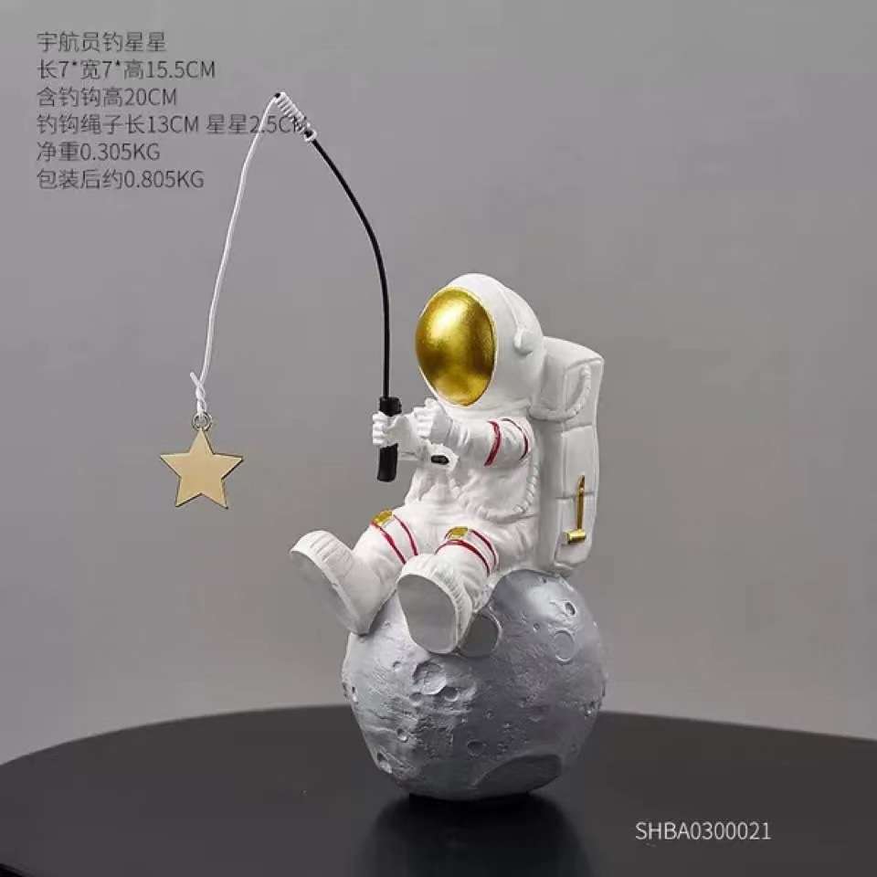 样板间儿童房装饰品玄关书房书架酒柜陶瓷艺术摆件太空人航天模型