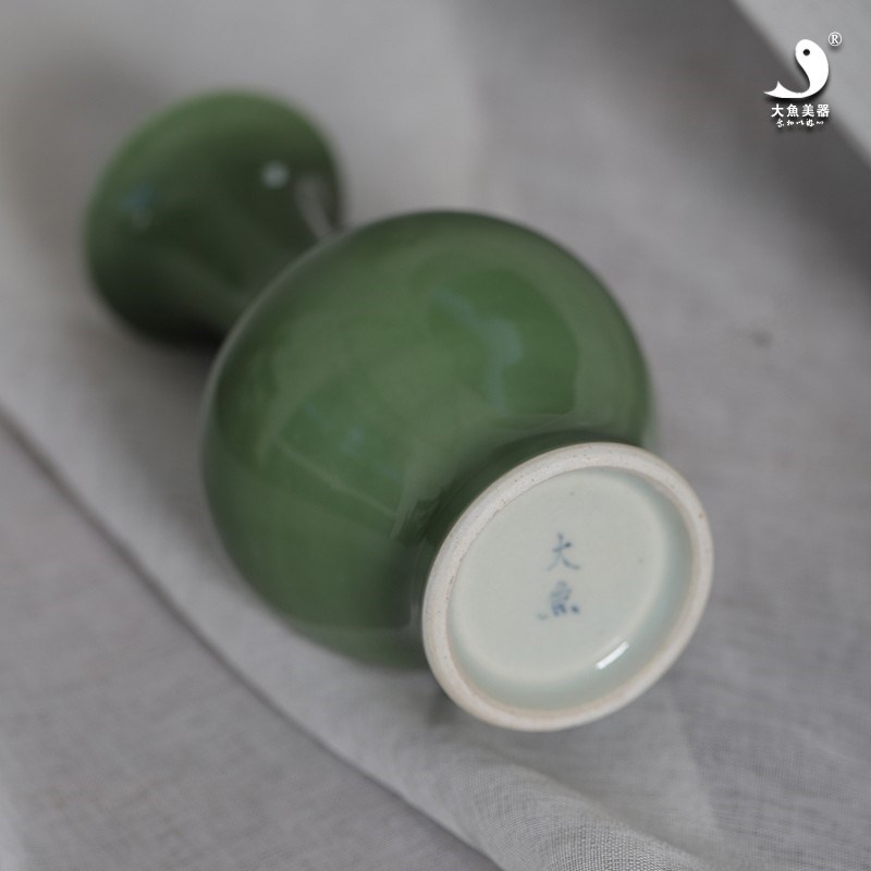 大鱼美器 陶瓷花瓶 松绿纳福瓶茶席花插纯手工小号餐桌民宿花器皿