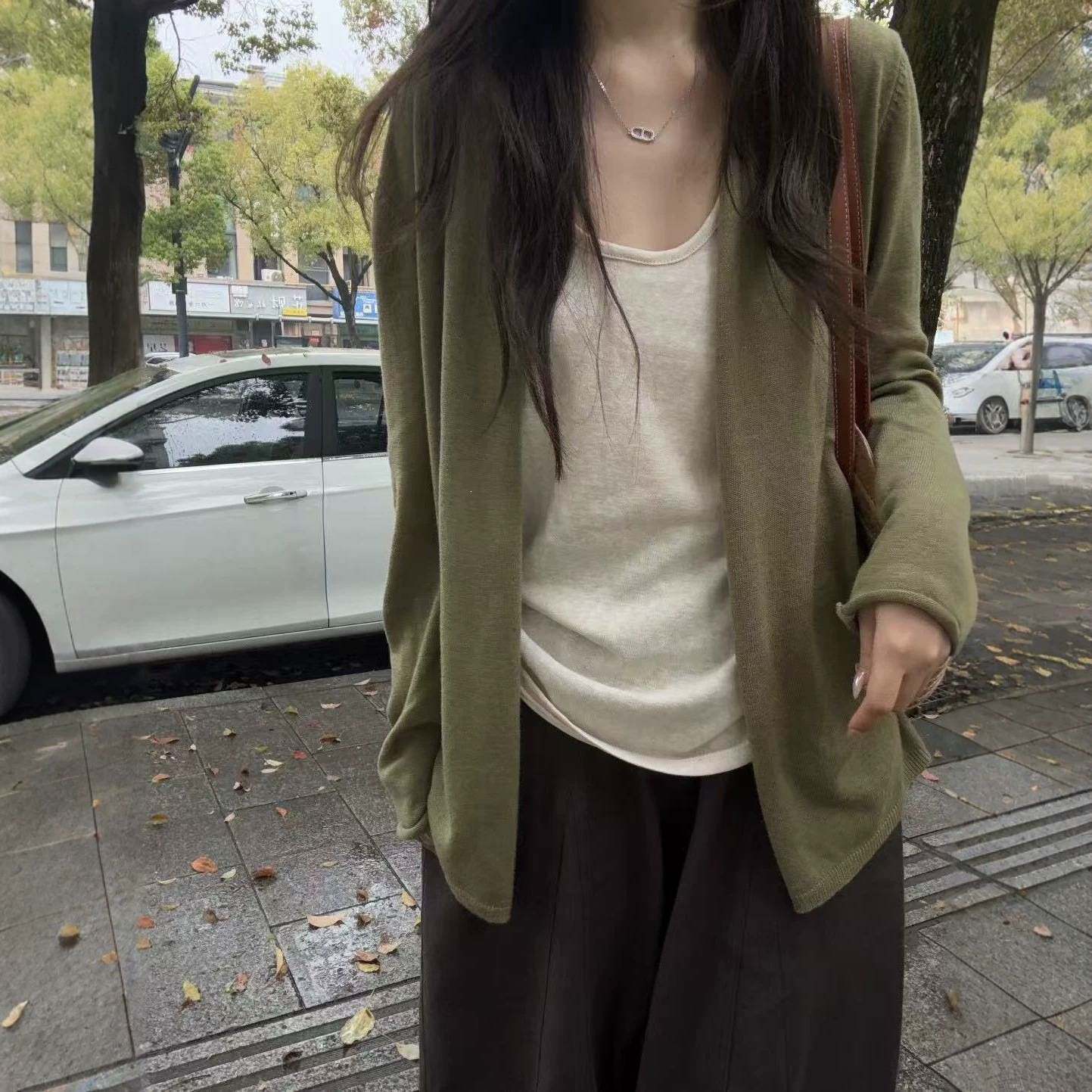 榉木绿2026早秋针织衫中长款复古木质调慵懒感薄款针织外套女开衫