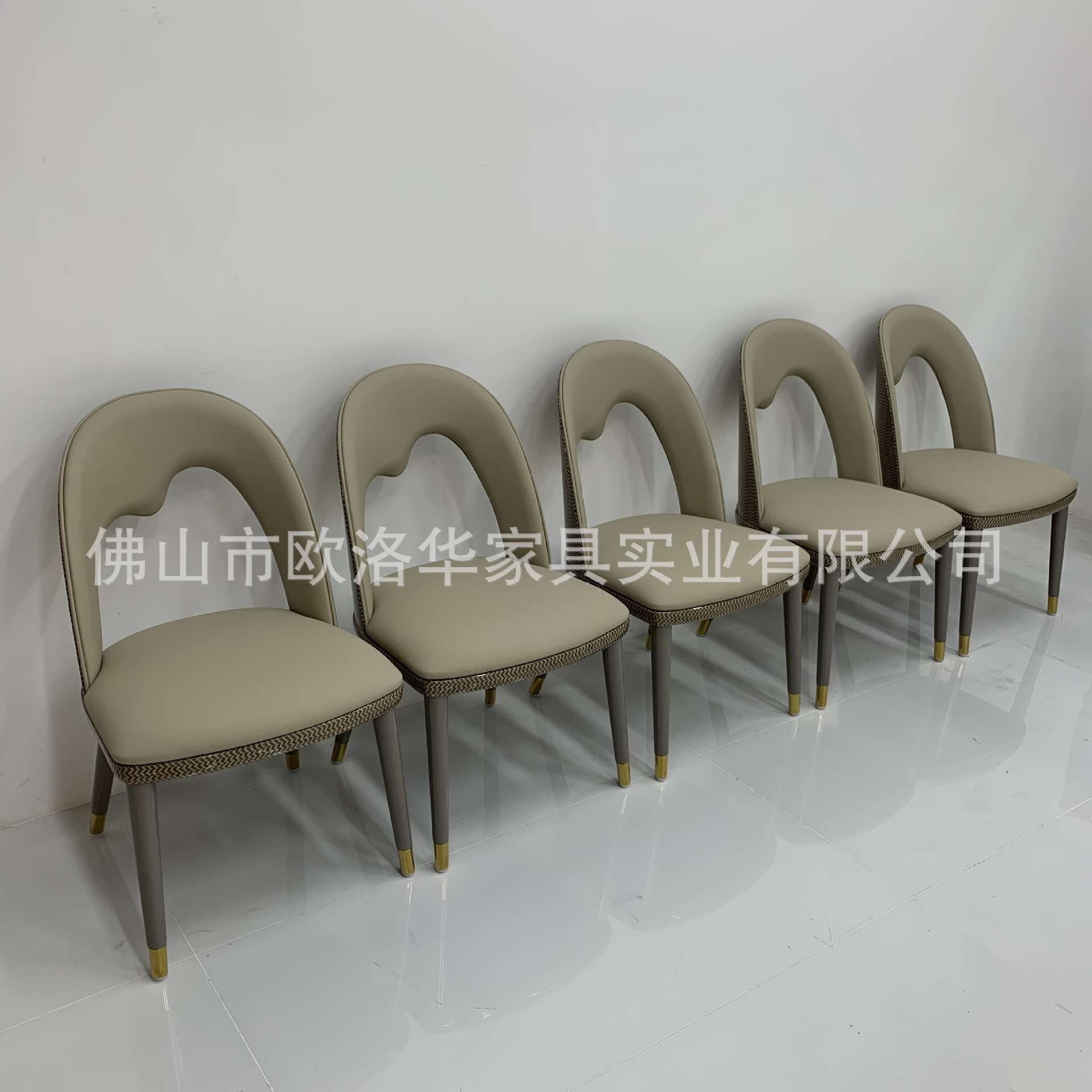 轻奢北欧椅子家用餐椅北欧现代简约布艺椅子实木脚钢琴烤漆
