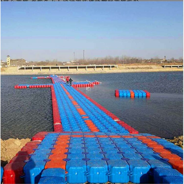 一体式吹塑塑料浮筒 水上浮台栈道搭建浮箱 游艇停靠码头浮筒