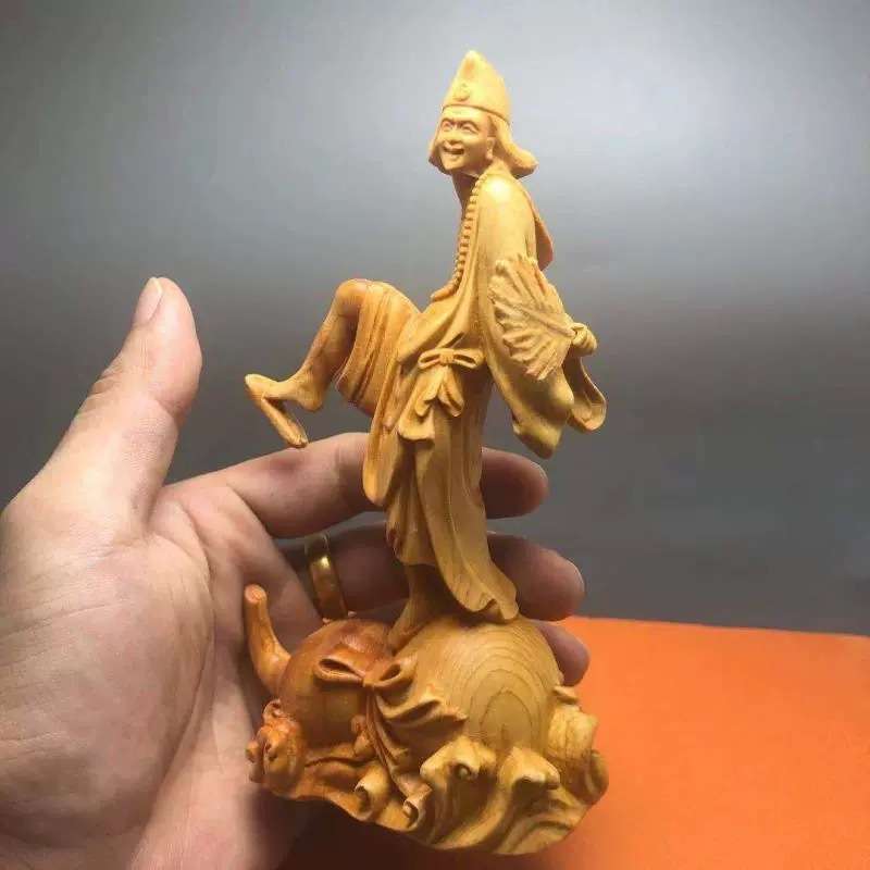 崖柏木雕活佛济公摆件道济和尚降龙罗汉神像家居桌面供奉实木饰品