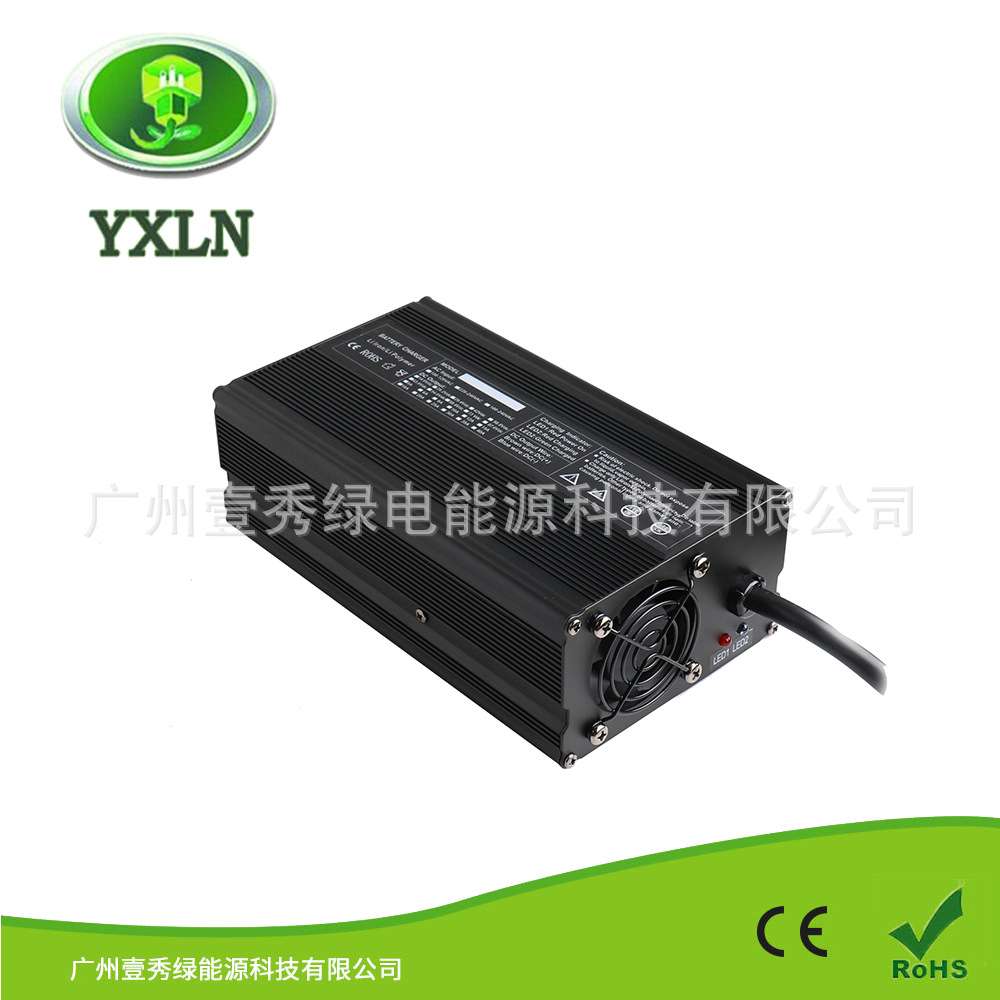 900W铝壳智能充电器 24V24A铅酸电池充电器带显示器可看电压电流