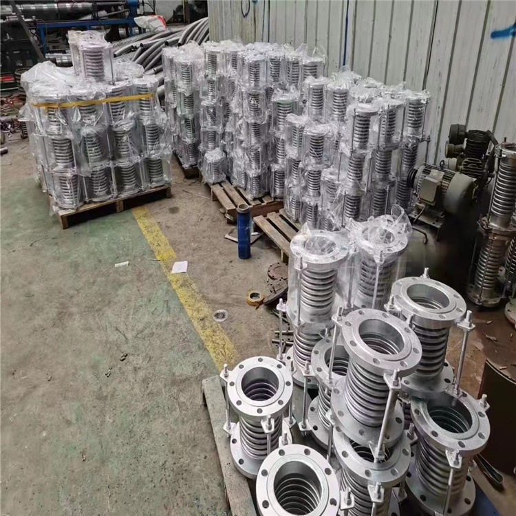304法兰波纹补偿器降噪减振用管道波纹伸缩器膨胀节优惠供应