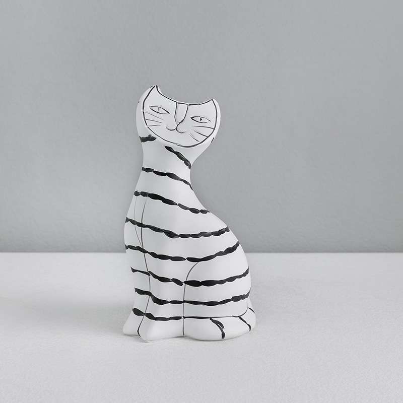 现代简约手绘轻奢黑白条纹猫树脂猫摆件样板房售楼处软装品汤圆猫