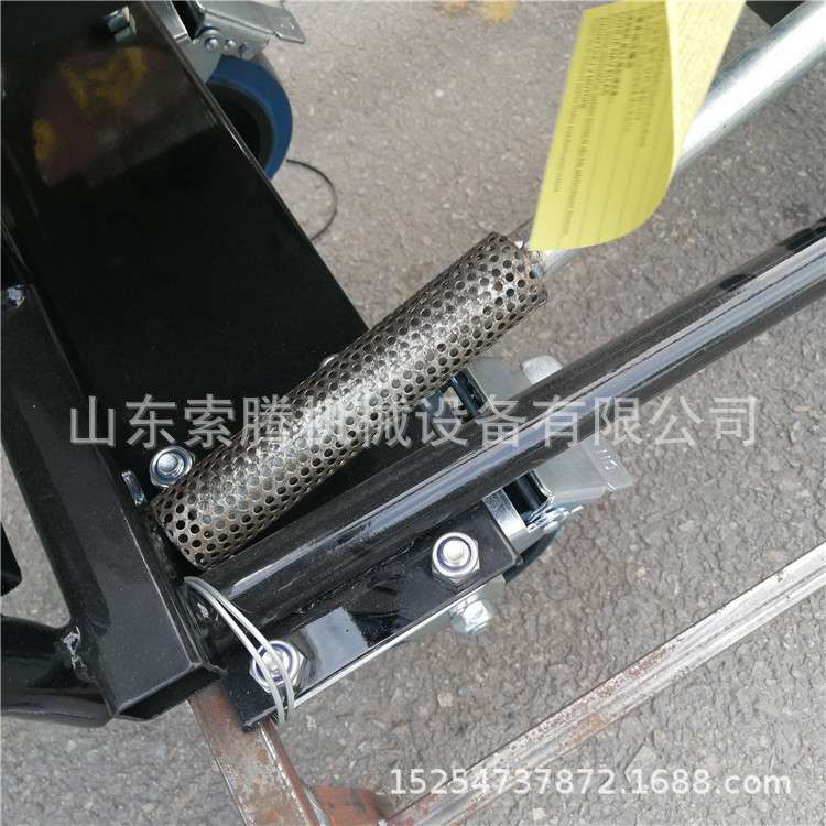 山东索腾道路养护撒布机 乳化沥青喷洒机 厂家手推式洒布车