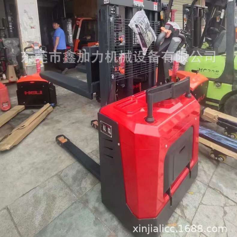 站驾式电动堆高机2T全电动堆高机东莞电动堆高机电动堆高叉车升降