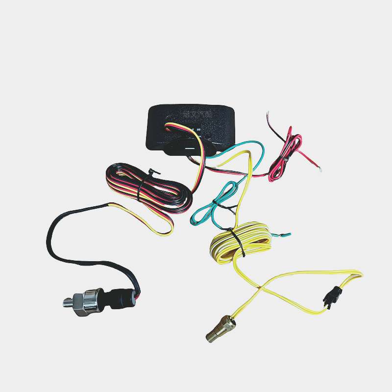 汽车货车12V24V通用改装液晶电子机油水温电压燃油四合一组合表