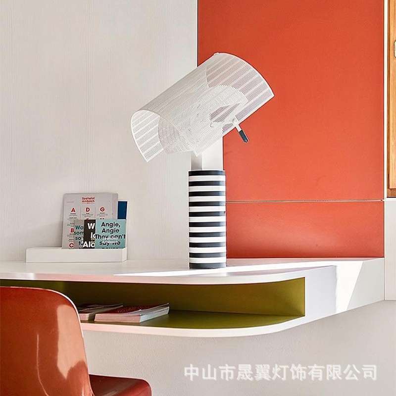 意大利个性黑白条纹创意台灯儿童卧室客厅书房展厅样板间现代灯具