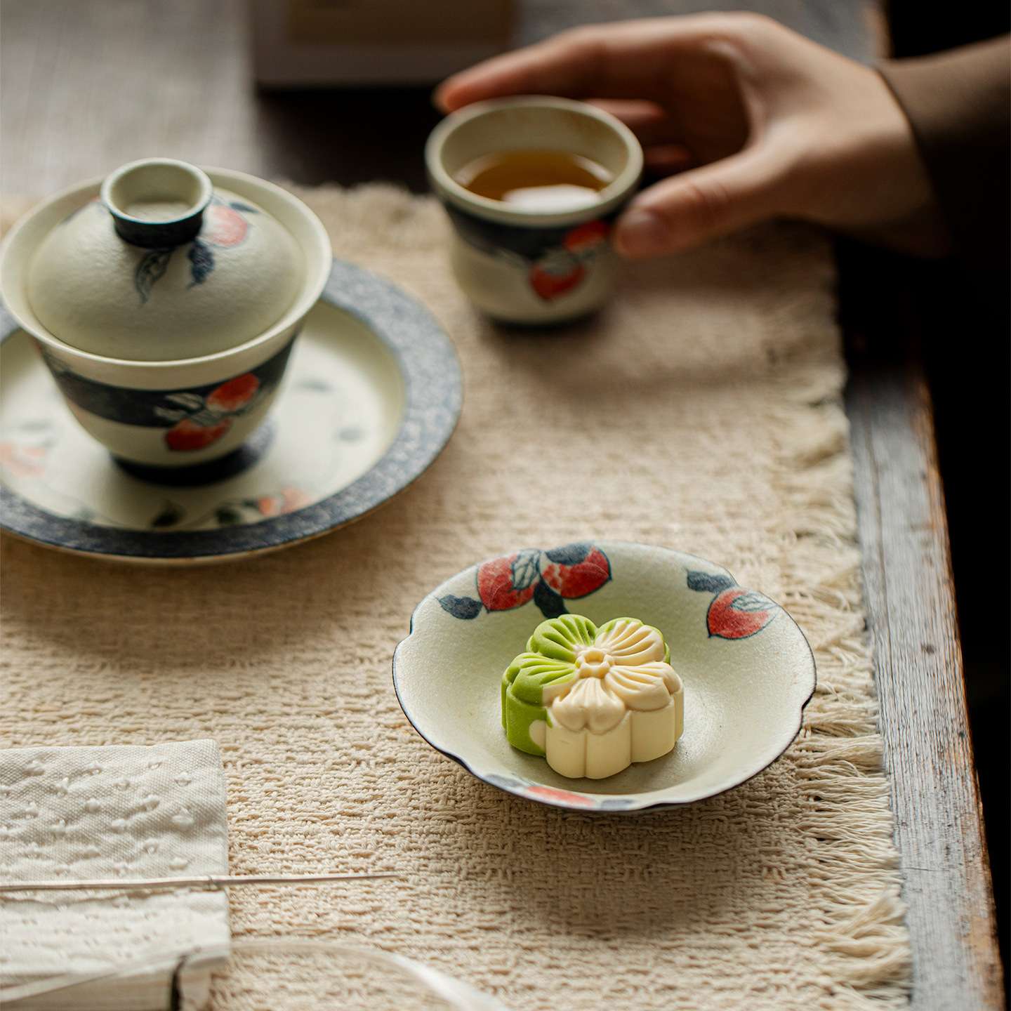 唐宋焦糖釉青黛桃子家用手绘仿古陶瓷杯垫茶道配件茶杯隔热底托