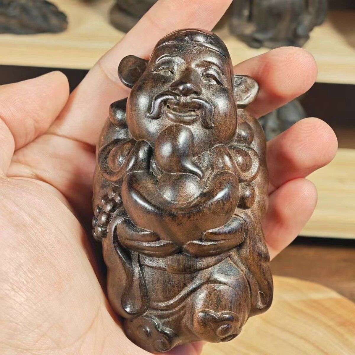 9厘米印尼沉香木财神爷旺财摆件家居摆饰实心手工工艺品开业