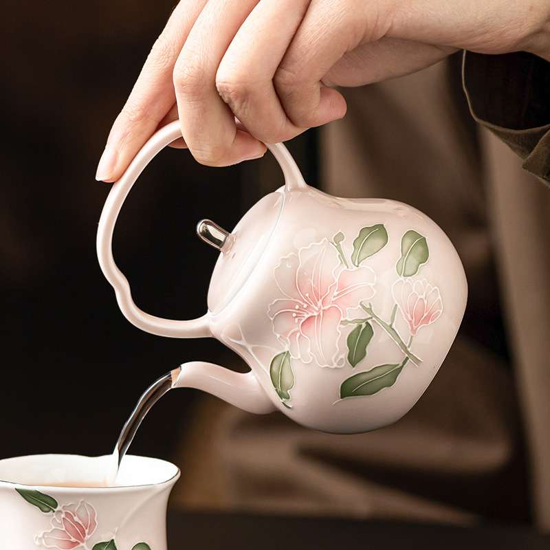 手绘堆雕粉百合提梁壶家用手绘陶瓷茶壶单壶高档带过滤茶具泡茶壶