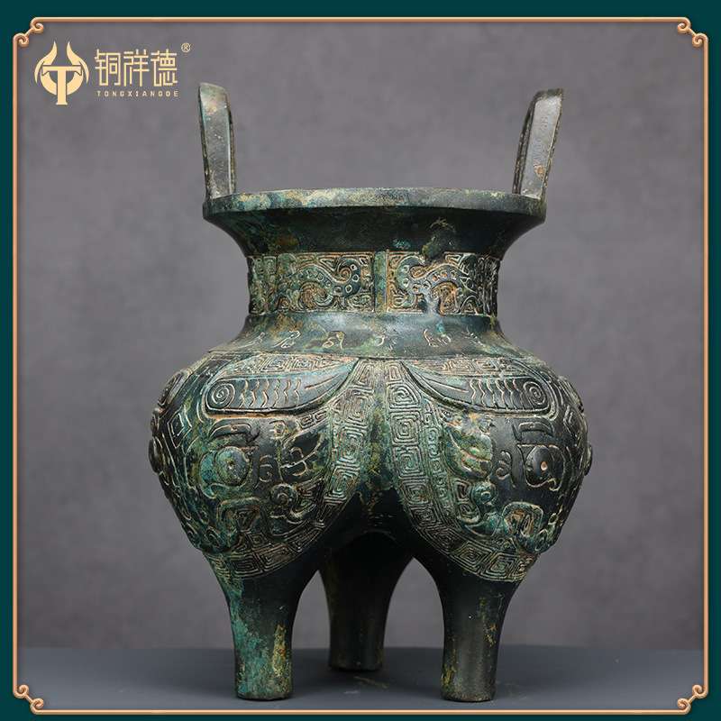 仿古青铜器青铜鬲鼎 商代兽面纹高腰鬲鼎工艺摆件收藏品铜祥德