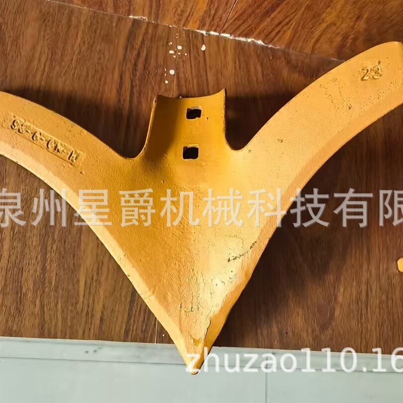 泉州微耕机耘锄配件耘锄铲耘锄犁尖松土犁铲开沟豁子耘锄支臂