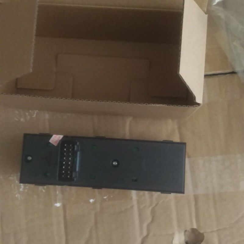 悦达起亚智跑电动左前门车窗玻璃升降器开关主驾驶升降总开关按键
