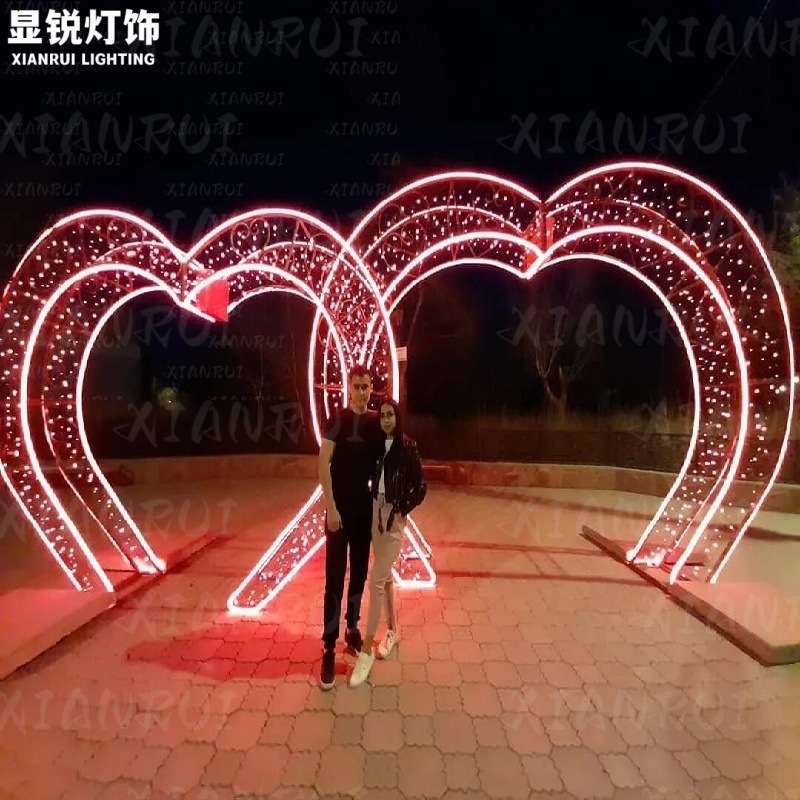情人节LED爱心工艺品爱心情侣造型灯户外婚礼景观布置婚庆装饰