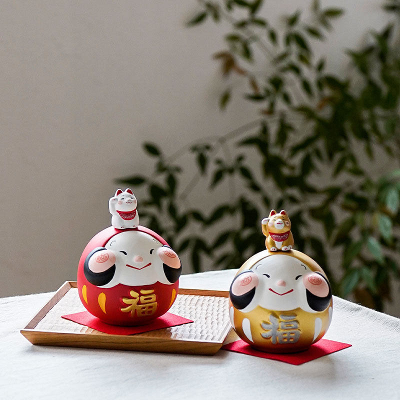 RYUKODO龙虎作/站在招福达摩上的招财猫储蓄罐