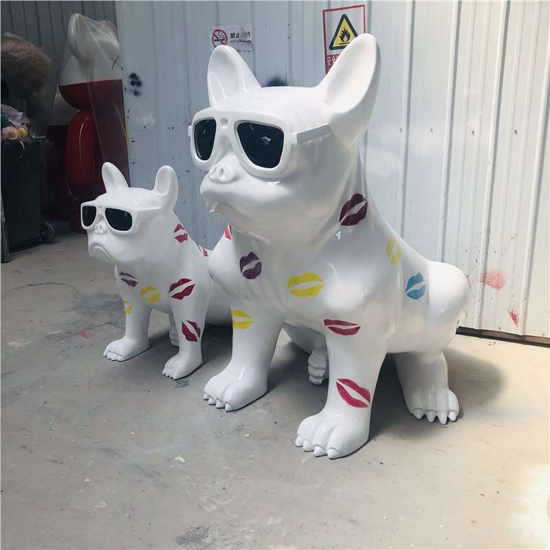 法国斗牛犬大型雕塑摆件网红法斗犬模型商场迎宾落地装饰可爱公仔