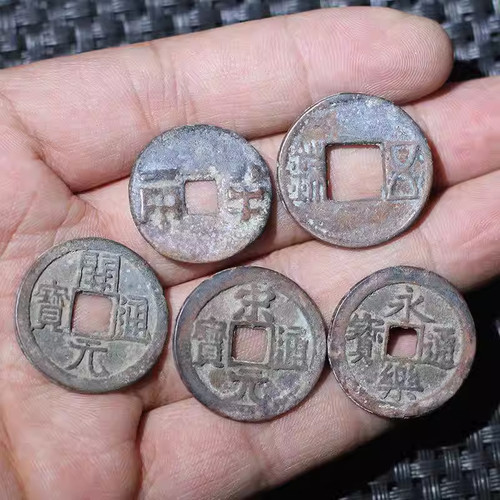 乡下收来的大五帝铜钱古币秦半两汉五株大五帝钱压门槛门对门挂件
