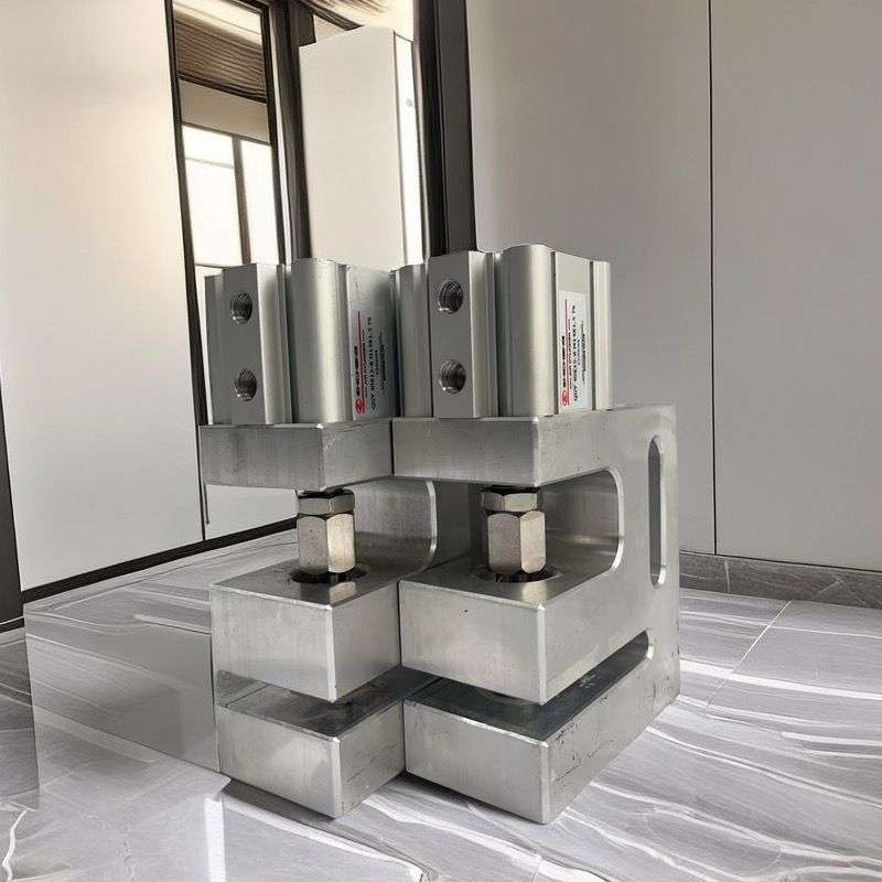 气动打孔机制袋机飞机模具打孔器