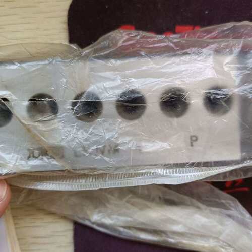青岛销售IKO圆柱滚子直线导轨LRWM2 LRWM3 LRM5 分离式单边