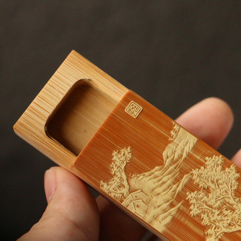 十几年玉竹老料纯手工东阳名家戚挺飞本工留青雕刻推盖牙签盒竹雕