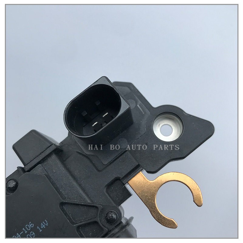 适用于奔驰144147/145272/145293/145385汽车交流发电机调节器12V