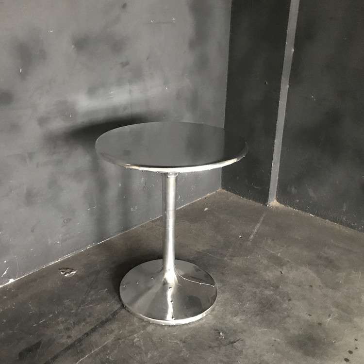 美式复古铝皮郁金香台铆钉高脚酒吧台角几边几工业风小圆桌洽谈桌