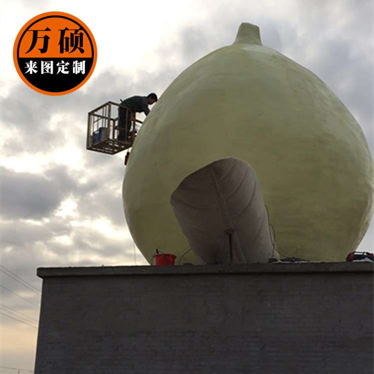 户外园林雕塑生产安装施工 庄园玻璃钢大桃子雕塑装饰摆件