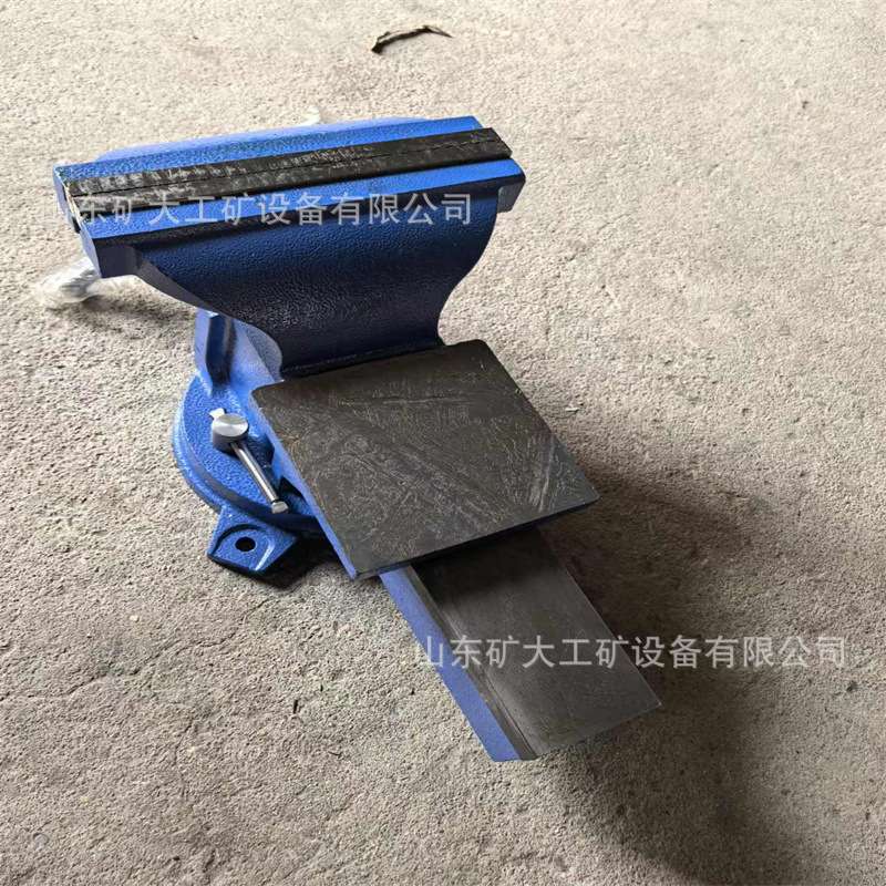台钳工作台多功能重型台虎钳家用6寸台式虎桌钳老平口
