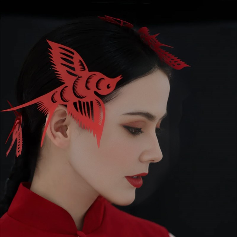糊涂娘娘新中式新娘剪纸头饰结婚红色比翼双飞绒布婚礼服古典配饰图片