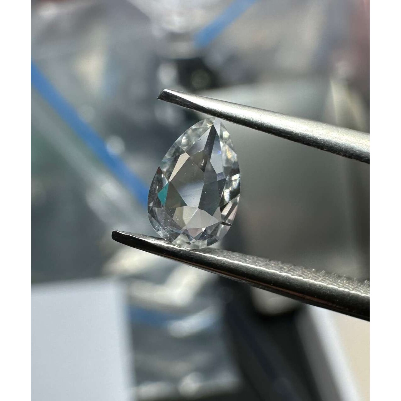 天然白蓝宝梨形4*6MM水滴形刻面尖底首饰配石