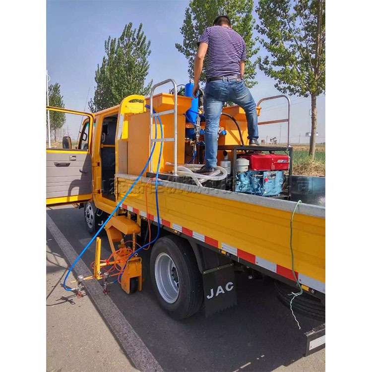 车载式冷喷划线机 高速公路交通标线喷涂机 双缸马路标线喷涂机
