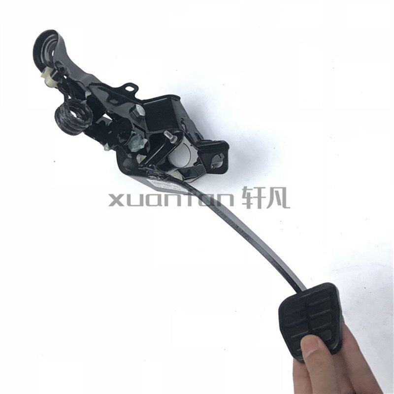 适用奇瑞瑞虎3离合器踏板  新老款 瑞虎 离合脚踏板总成