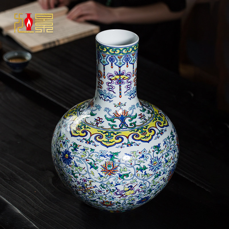 景德镇陶瓷花瓶手绘斗彩天球瓶瓷瓶客厅玄关仿古装饰中式瓷器摆件