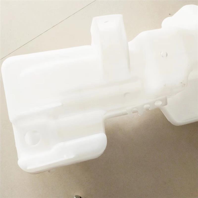 适用北京B20加水管bj20雨刮喷水壶北汽BJ20雨刮器喷水机水壶配件