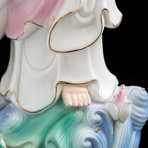 站立观音菩萨佛像南海观音菩萨佛像摆件家用供奉陶瓷渡海观世音菩