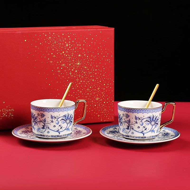 青花瓷送礼摆件手绘陶瓷茶具礼盒高档套装客厅茶几缠枝莲中式乔迁