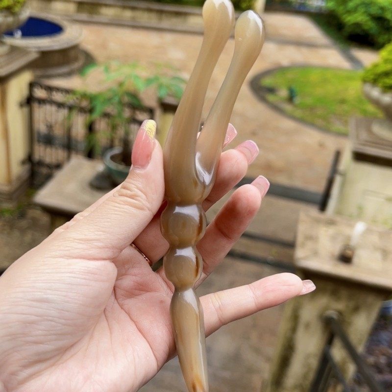 牛角美鼻器按摩鼻部经络眼部,耳后根.拨筋点穴头皮清洁牛角梳护理