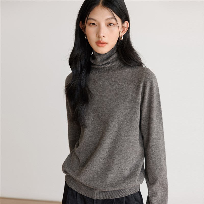 秋季高领针织毛衣女2024新款天鹅绒宽松气质长袖绵羊毛内搭上衣