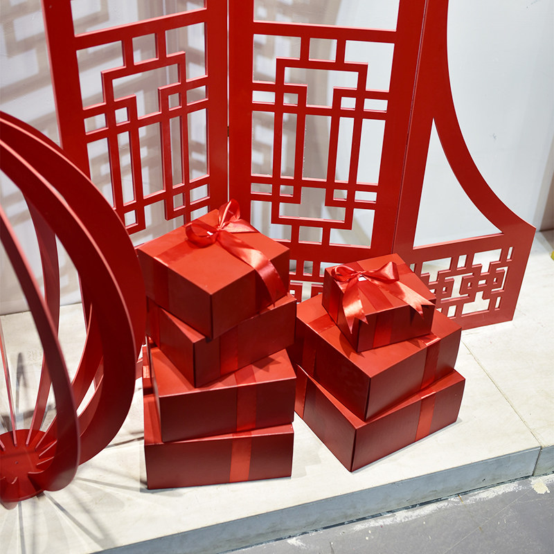 2026龙门中式门窗大型DP美陈场景布置元旦新年春节装饰品灯笼陈列
