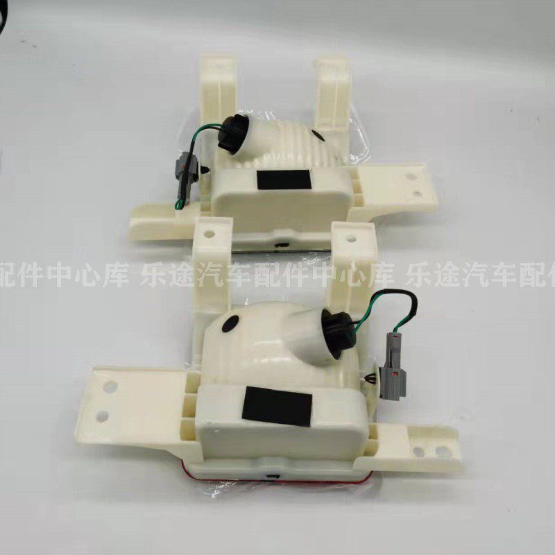 适配北京BJ40 BJ40L b40后杠灯后保险杠雾灯倒车灯后雾灯倒车灯罩