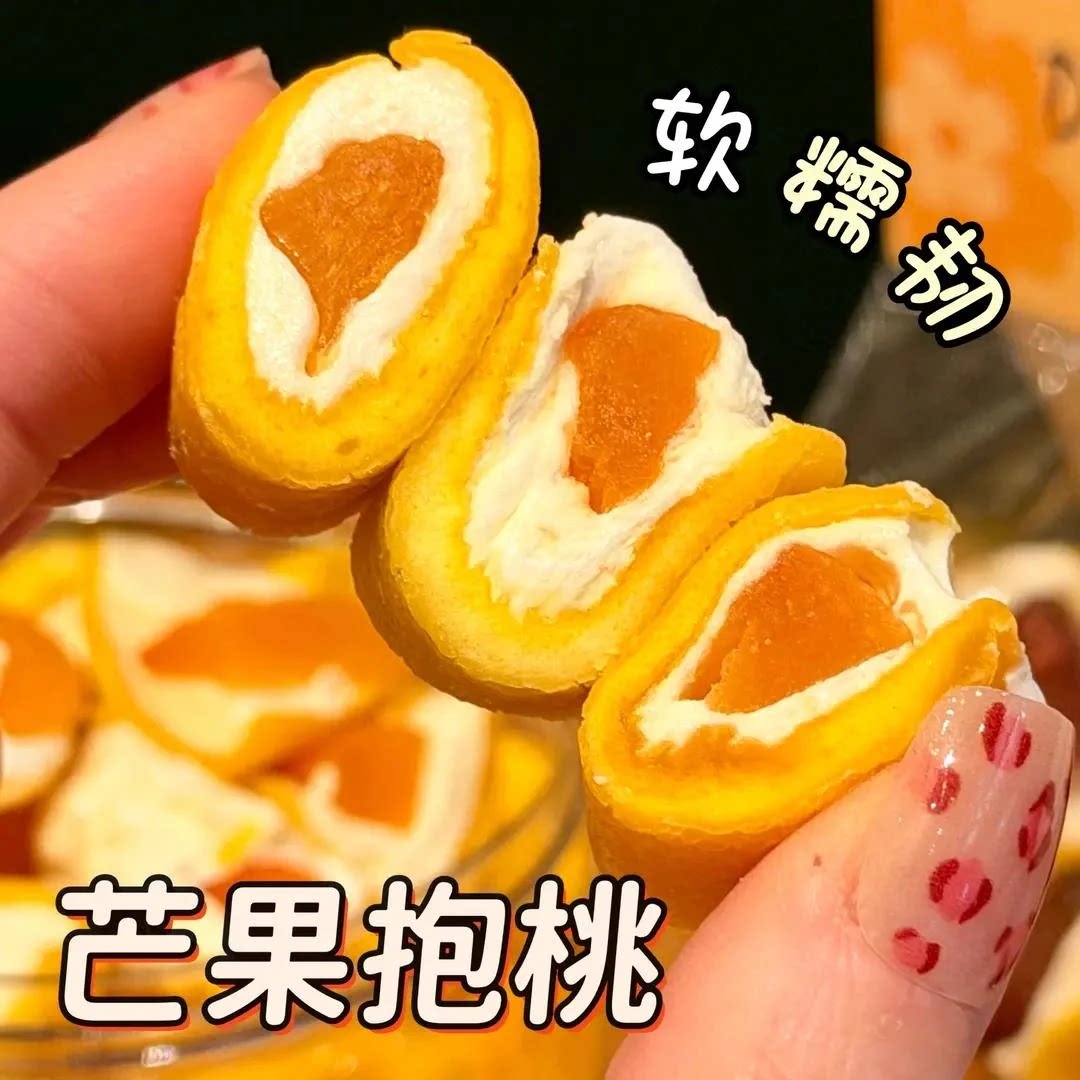 【一口全是料】芒果抱桃黄桃芭乐乌梅杏干果脯酸甜解腻追剧零食