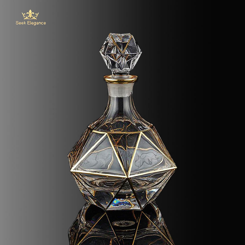 欧式水晶玻璃酒樽描金创意家用威士忌瓶带盖洋酒瓶白酒红酒醒酒器