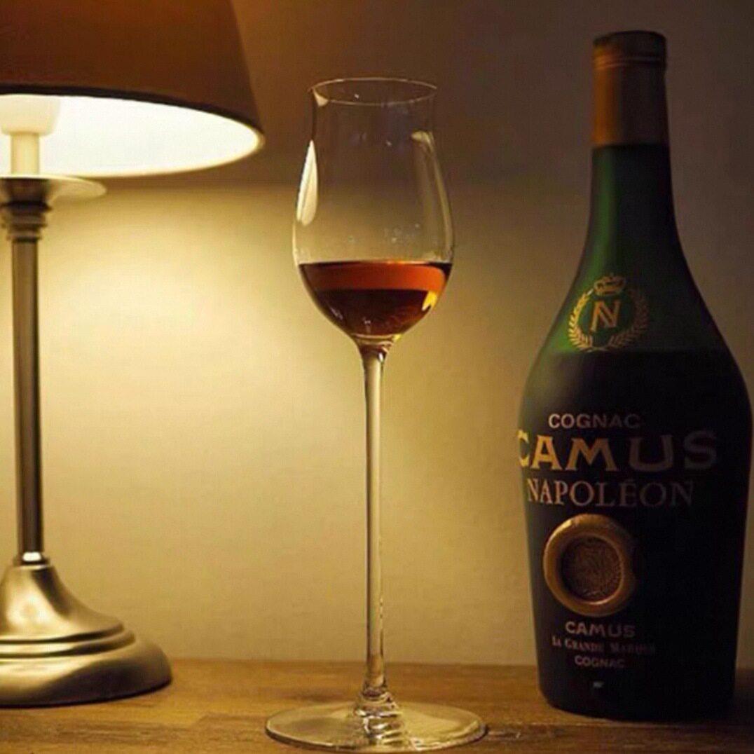 干邑烈酒杯红酒杯干邑烈酒杯香槟杯贵妇酒杯甜闻香酒杯颜值