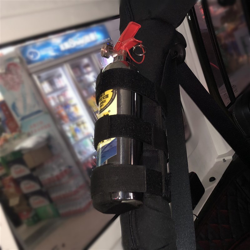 吉普牧马人车载灭火器家用车用干粉不锈钢灭火器绑带式套装包邮