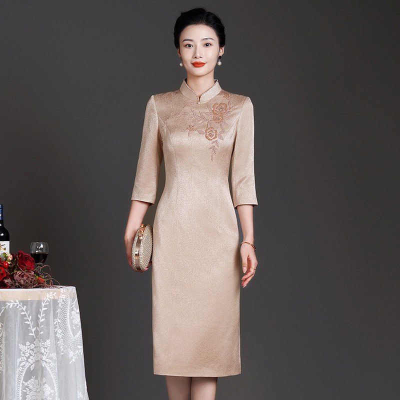 606#新款刺绣醋酸段婚礼高贵女方母亲礼服高贵高端喜婆婆妈妈婚宴