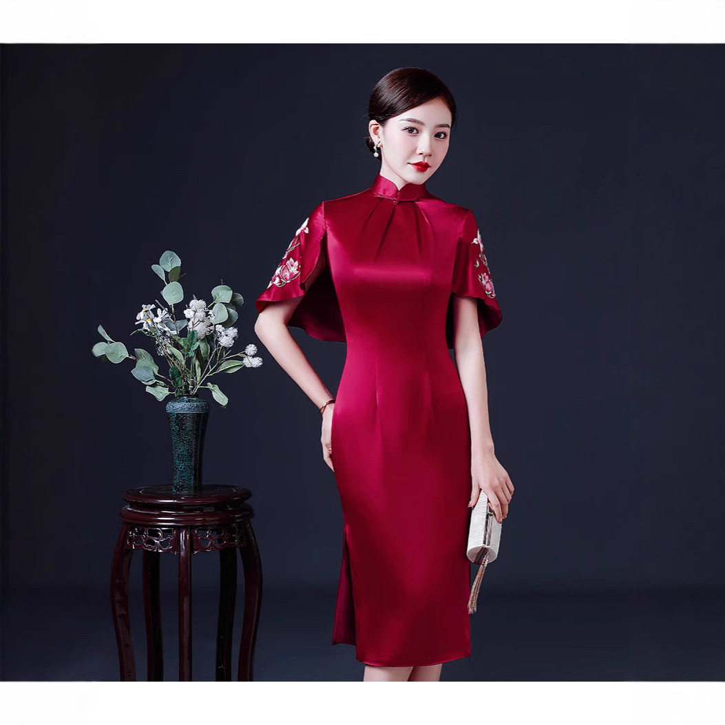 高端大气婚庆婚宴妈妈装结婚礼服中年妈妈刺绣连衣裙改良旗袍新款