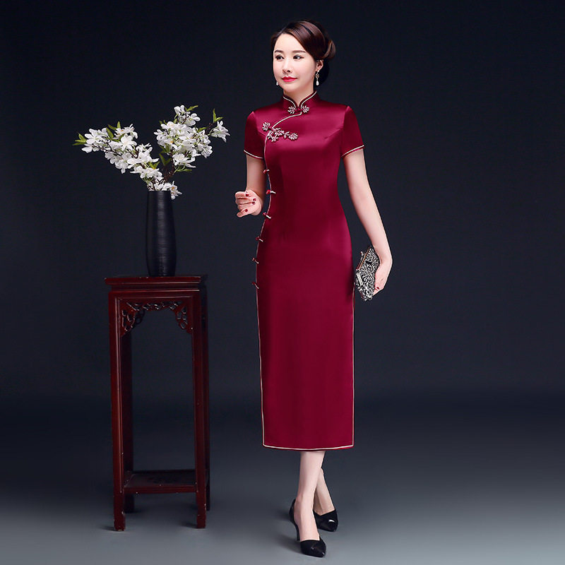 酒红纯色长款妈妈装旗袍裙婚宴婚礼喜宴婚庆旗袍端庄大气改良短袖